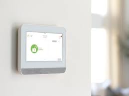 Panel de Alarma Inteligente Todo-en-Uno IQ4 Hub IQPH391 de DSC IQ compatible con automatización.